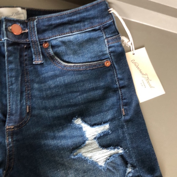 NWT MIDI HIGH RISE DENIM SHORTS - Picture 2 of 5